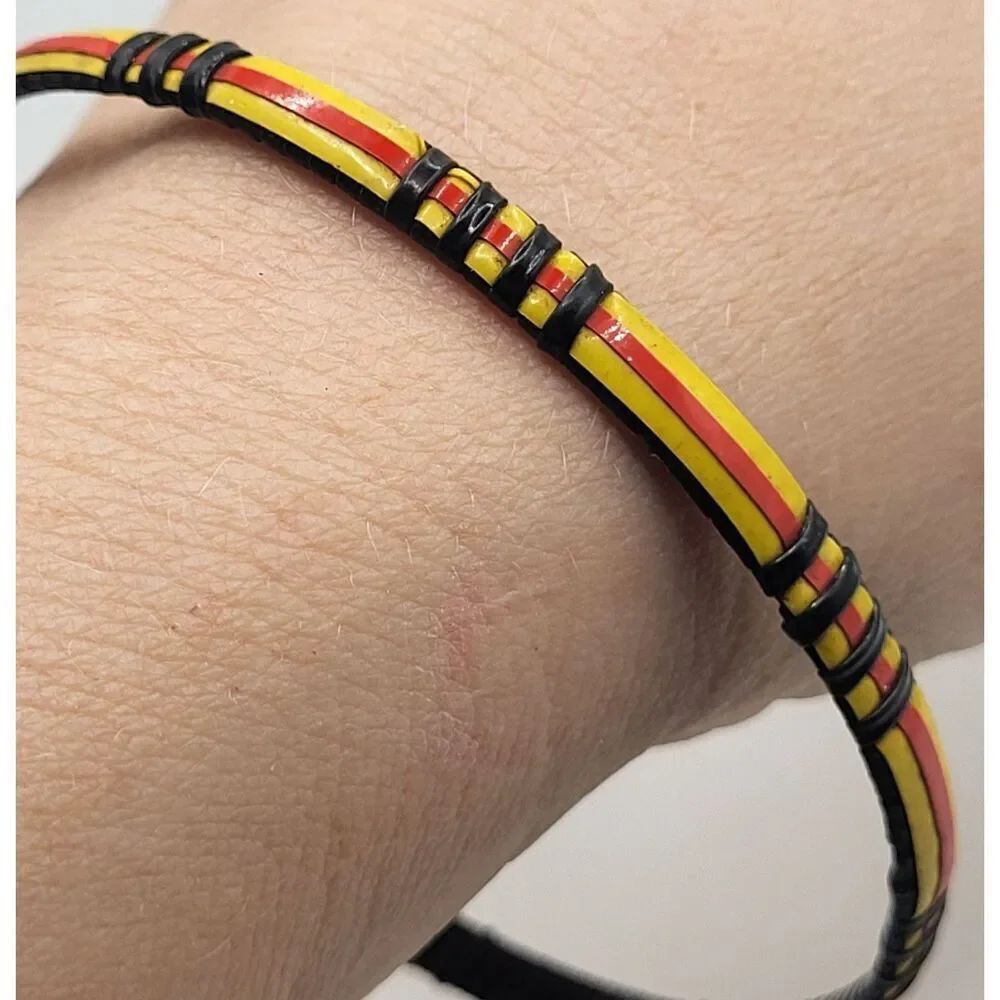 Vintage Spain Flag Wrapped Bangle Bracelet 2.6in diameter